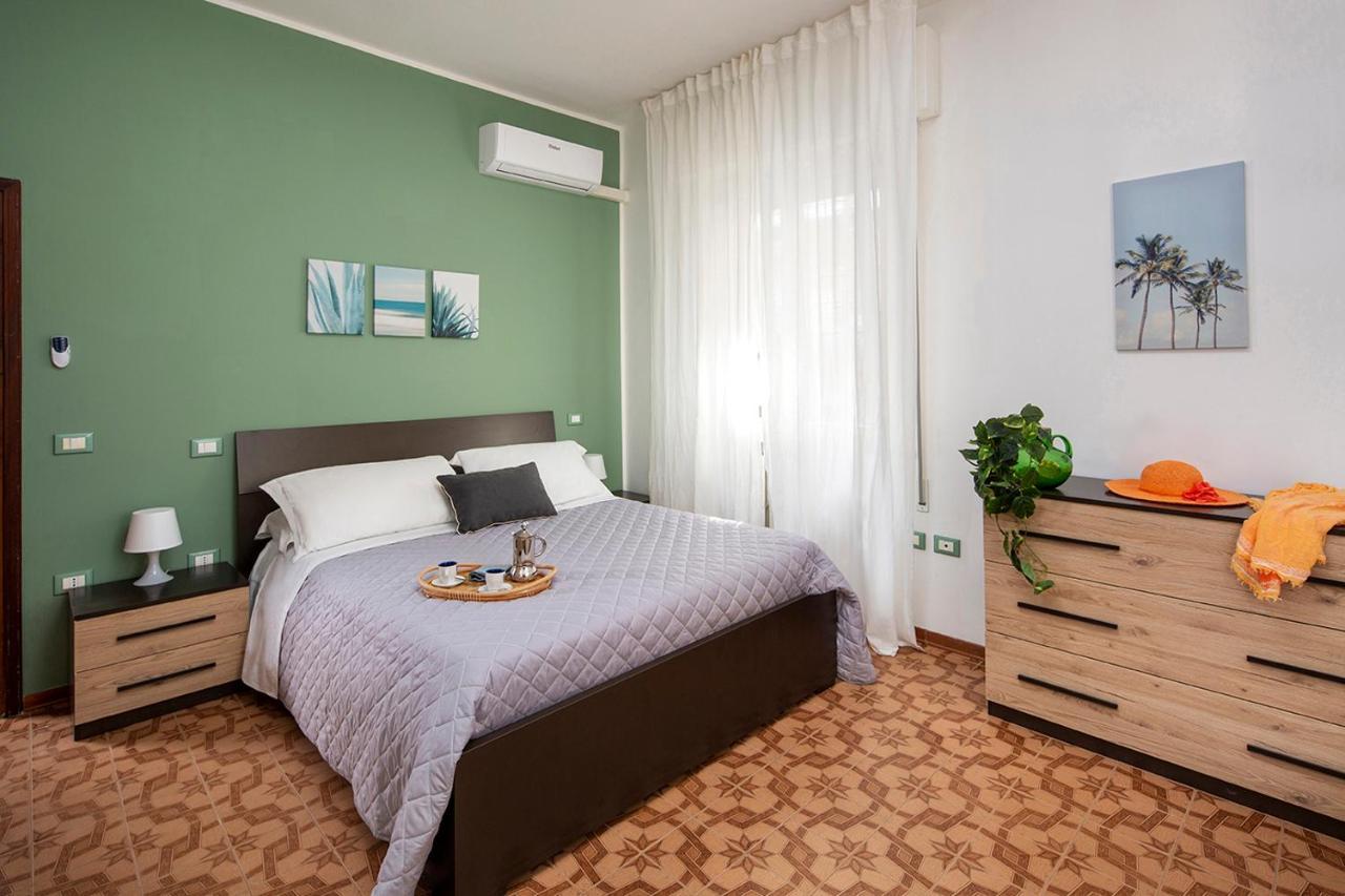 Appartamenti Villa Miramare Rimini Exterior foto